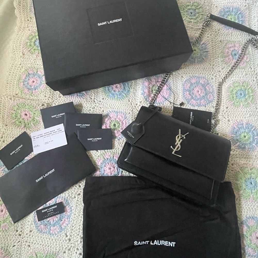 AUTHENTIC YSL SUNSET MEDIUM IN SMOOTH LEATHER